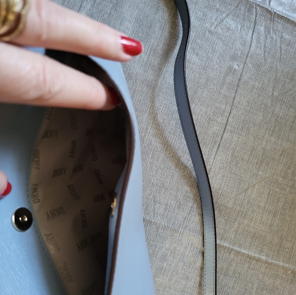 Dkny  hand bag/purse - Picture 2 of 3